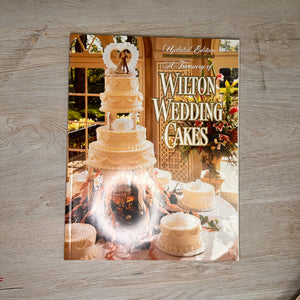 Wilton Book of Wedding Cakes - Revised Edition