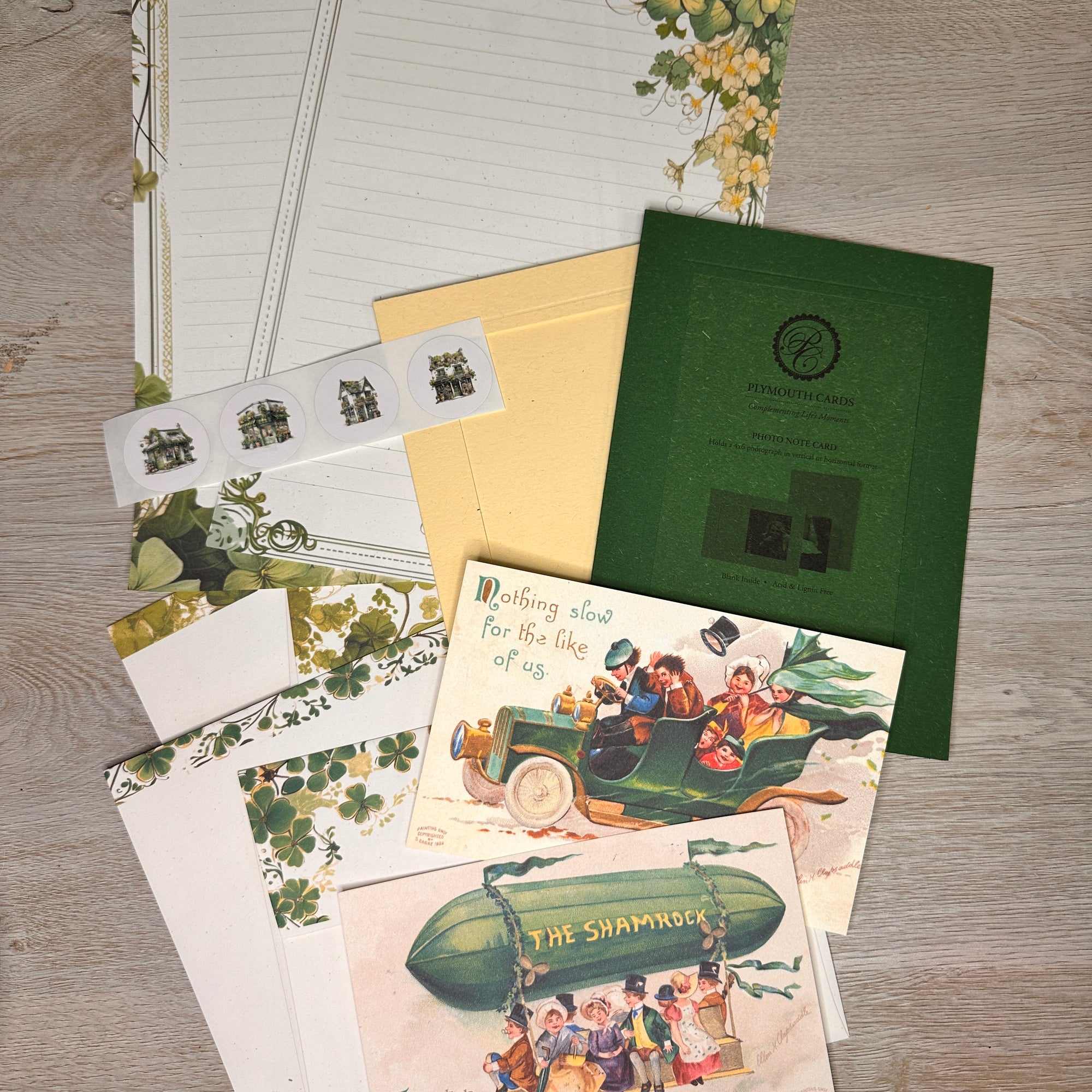 Clovers stationery kit