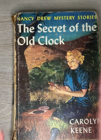 The Secret of the Old Clock #1